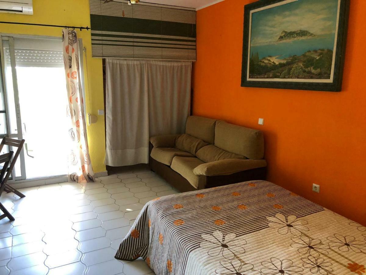 شقة Benal Beach Paradise بينالماذينا المظهر الخارجي الصورة